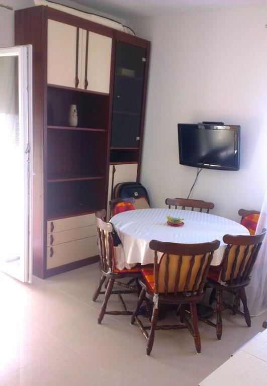 Apartment Feliks Mandre Oda fotoğraf